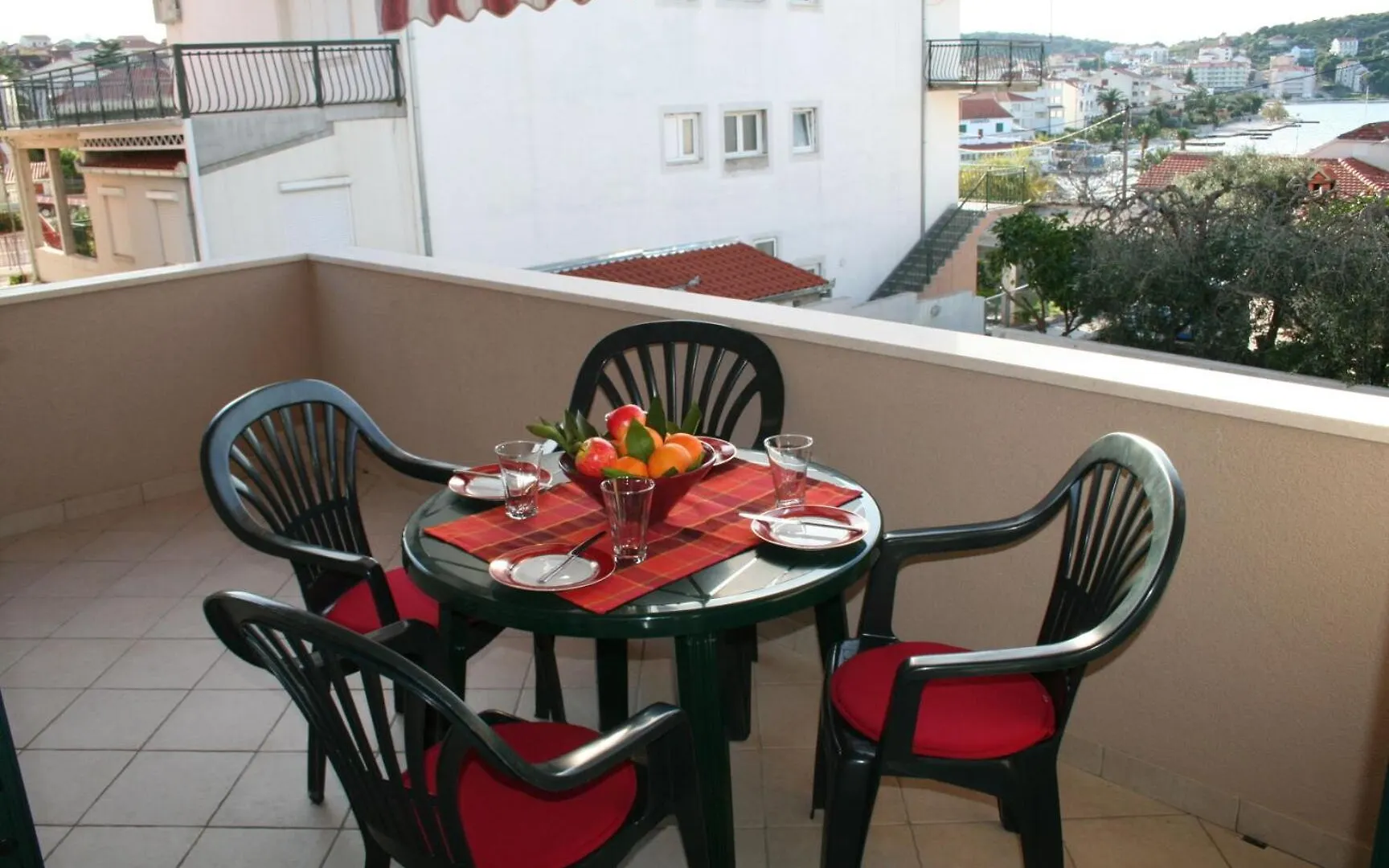Apartments Central - 40M From The Beach Trogir